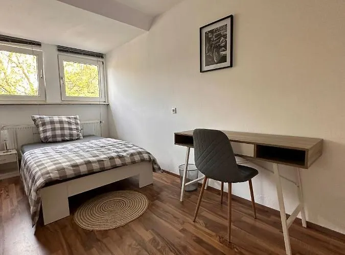 Homestay Im Zentrum - In Der Naehe Zum Hauptbahnhof Paderborn